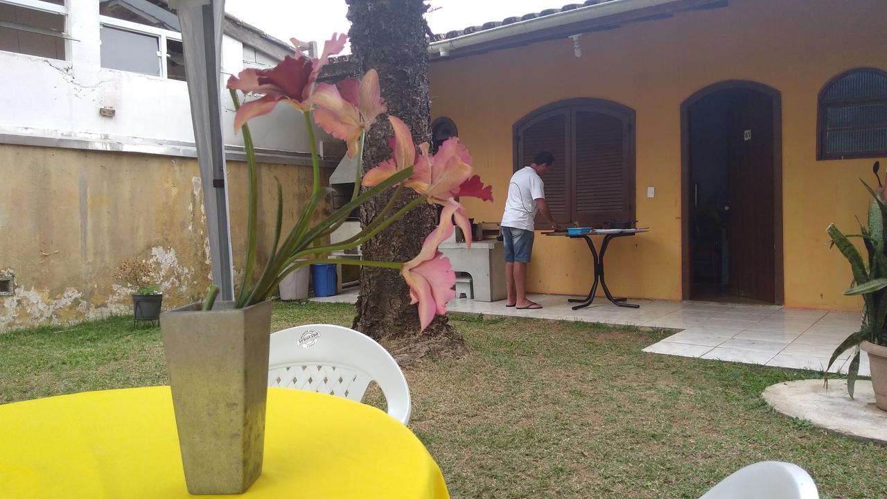 Hostel Balneario Copacabana Caraguatatuba Exterior photo